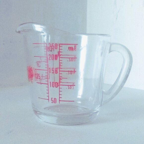 Vintage Fire King - Anchor Hocking Glass Measuring Cup 8 oz/1 Cup - Picture 3 of 11